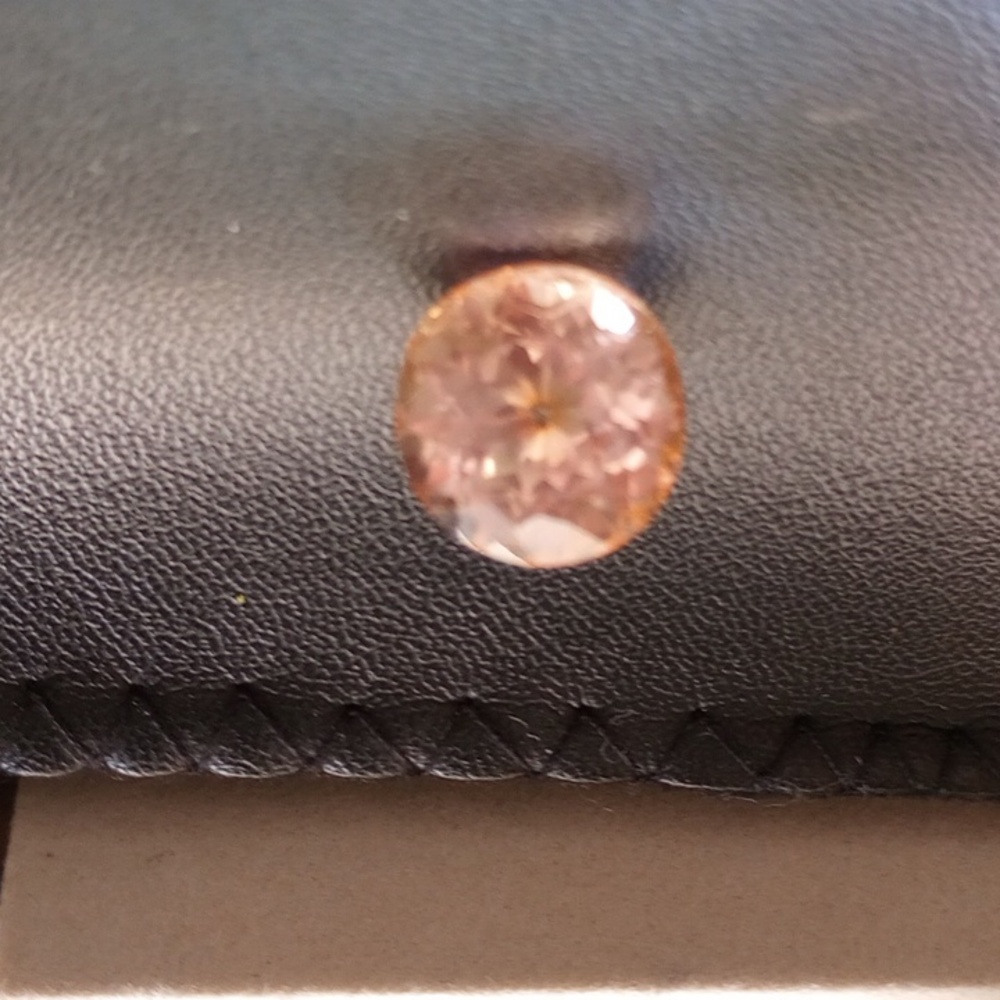 MORGANITE - 9.85 Carats - NATURAL, Genuine PEACH MORGANITE from MADAGASCAR - Picture 4 of 17